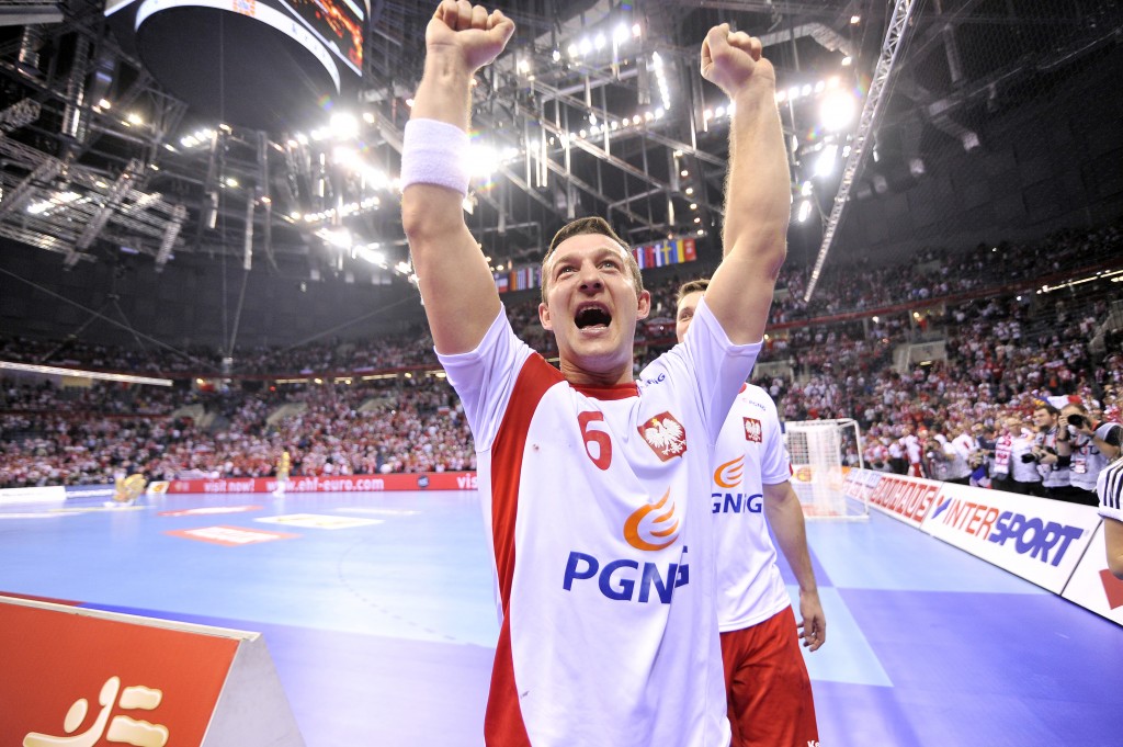 2016.01.19 Krakow Cracow Pilka reczna EHF Euro 2016 Mistrzostwa Europy w pilce recznej mezczyzn Grupa A Polska - Francja N/Z Przemyslaw Krajewski radosc Foto Norbert Barczyk / Pressfocus 2016.01.19 Krakow Cracow Handball EHF Mens Euro Poland 2016 Poland - France N/Z Przemyslaw Krajewski radosc Foto Norbert Barczyk / Pressfocus