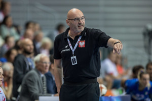 2017.09.27 Lubin Pilka reczna Mecz kwalifikacyjny do Mistrzostw Europy Polska - Wlochy N/z Leszek Krowicki trener Foto Pawel Jaskolka / PressFocus 2017.09.27 Lubin Handball Women European Championship Qualification Poland - Italy Credit: Pawel Jaskolka / PressFocus